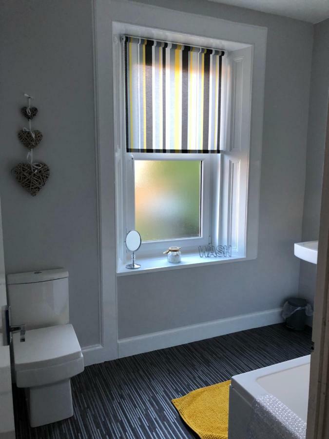 Number Fifty Six Apartman Hawick Kültér fotó